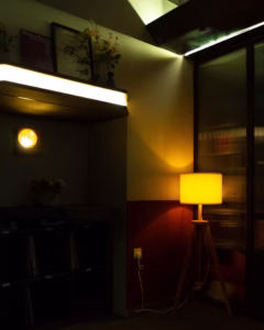 Warm evening lamps to reduce blue light and support circadian body clock