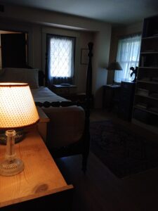 dark room for better sleep 