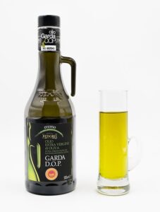 “Extra virgin olive oil as a heart-healthy monounsaturated fat”
